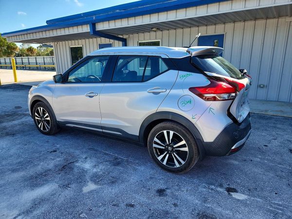 2020 NISSAN KICKS