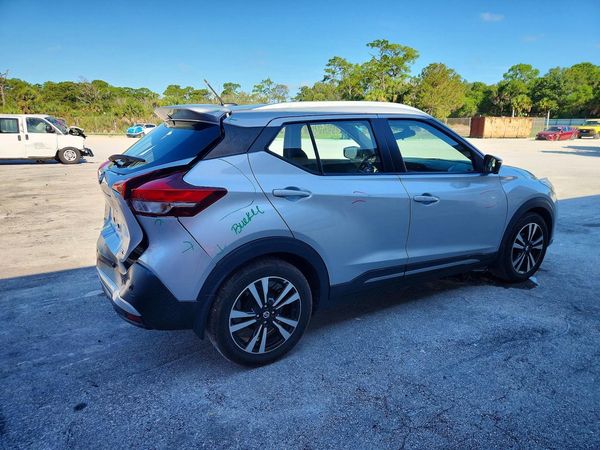 2020 NISSAN KICKS