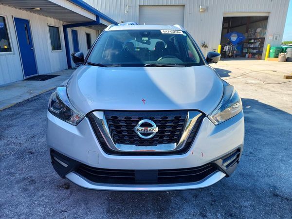 2020 NISSAN KICKS