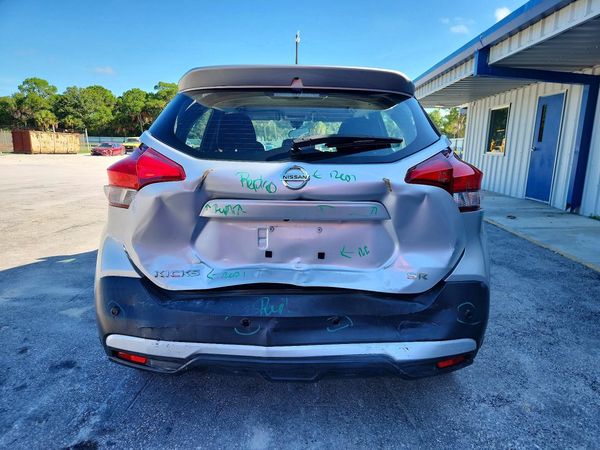2020 NISSAN KICKS