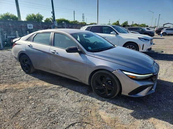 2026 HYUNDAI ELANTRA