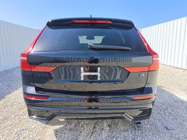 2024 VOLVO XC60 Ultimate Black Edition
