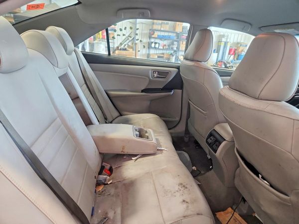2015 TOYOTA CAMRY