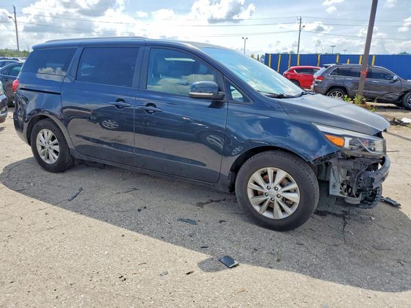 2017 KIA SEDONA LX