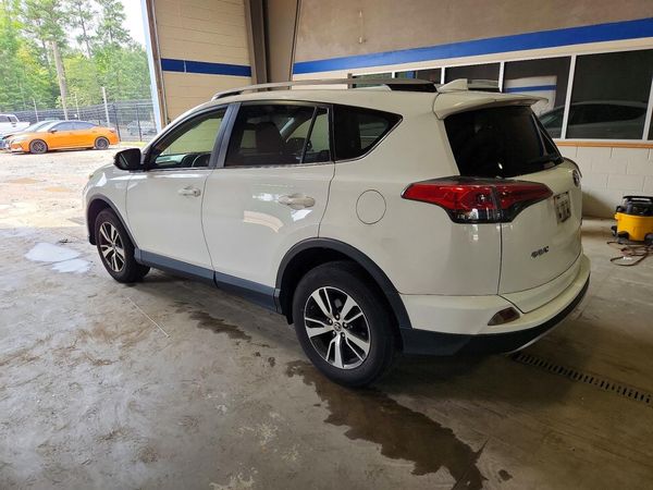 2018 TOYOTA RAV4 Adventure/XLE