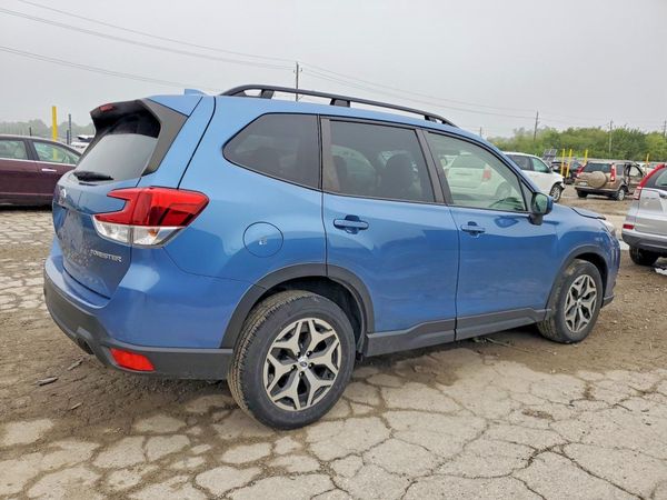 2023 SUBARU FORESTER