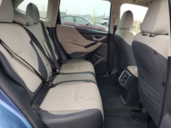 2023 SUBARU FORESTER
