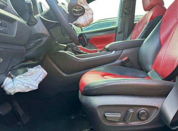 2021 TOYOTA HIGHLANDER XSE Nav & JBL