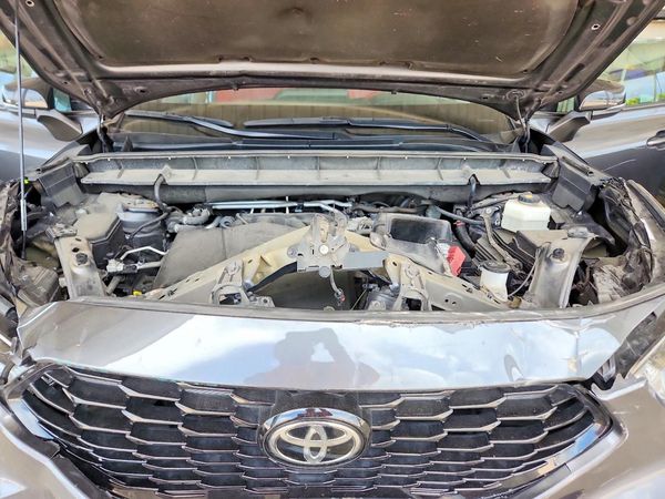 2021 TOYOTA HIGHLANDER XSE Nav & JBL