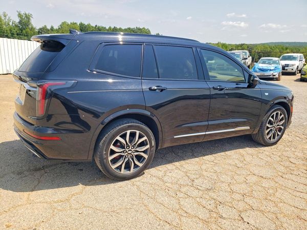 2022 CADILLAC XT6