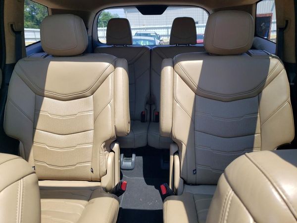 2022 CADILLAC XT6