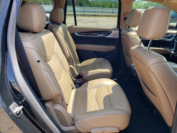 2022 CADILLAC XT6