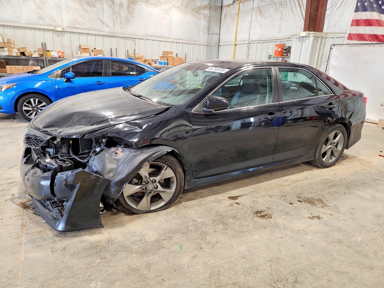 2014 TOYOTA CAMRY