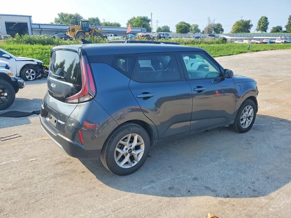 2024 KIA SOUL LX, S