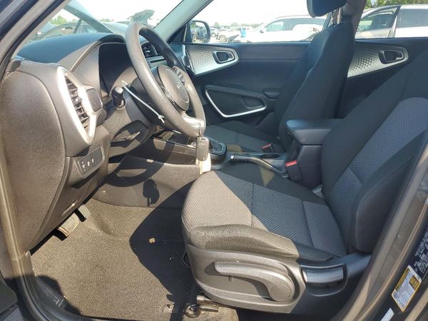 2024 KIA SOUL LX, S