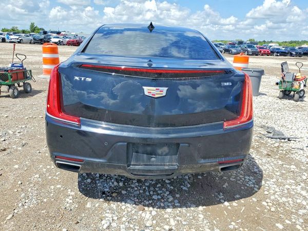 2019 CADILLAC XTS Luxury