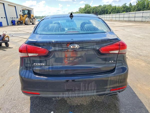 2017 KIA FORTE