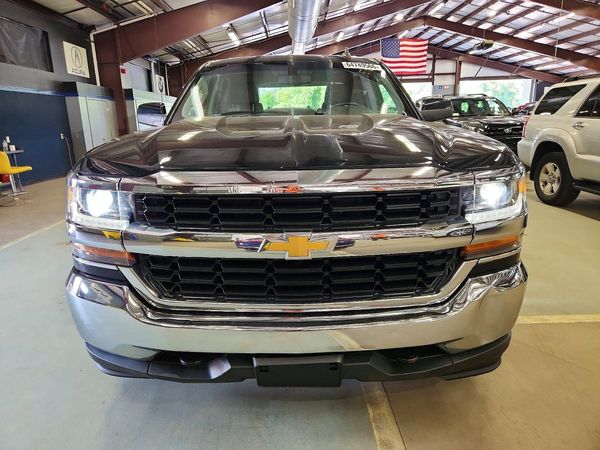 2017 CHEVROLET SILVERADO LT