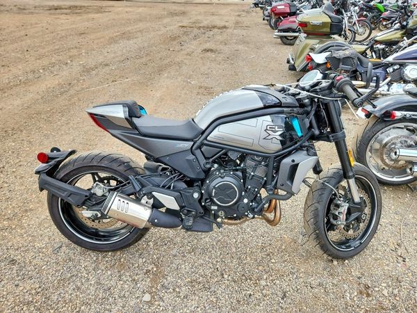 2022 CF MOTO 700