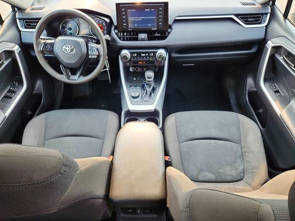 2021 TOYOTA RAV4 LE HV