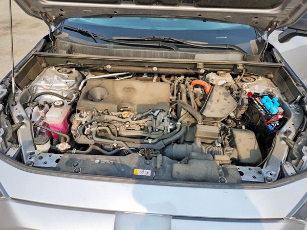 2021 TOYOTA RAV4 LE HV