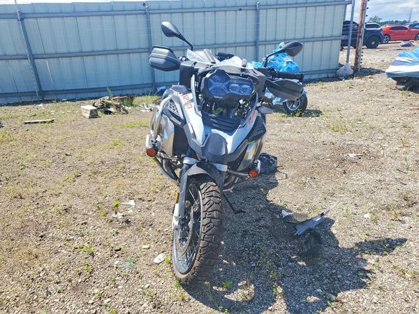 2023 BMW R 1250 Adventure
