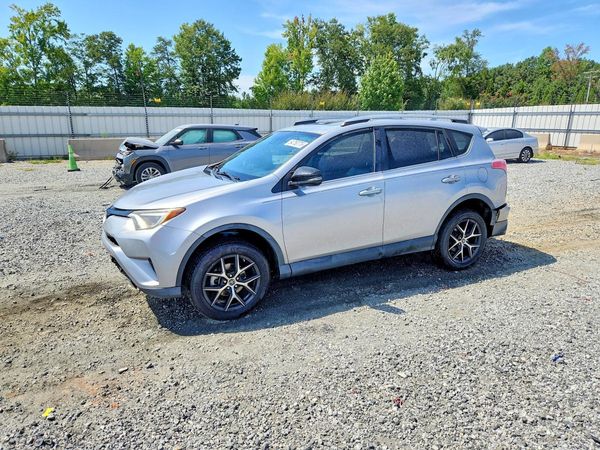 2017 TOYOTA RAV4 SE