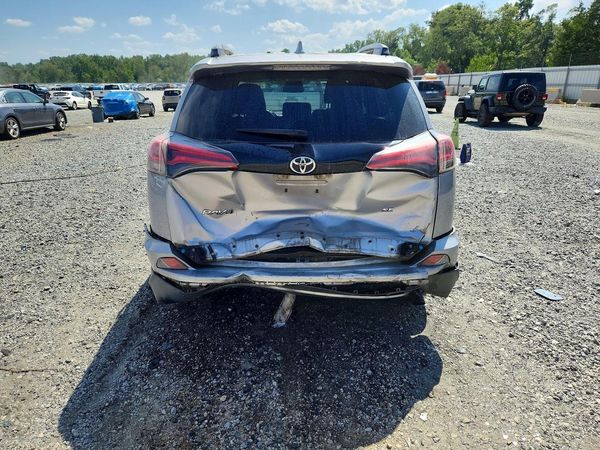 2017 TOYOTA RAV4 SE