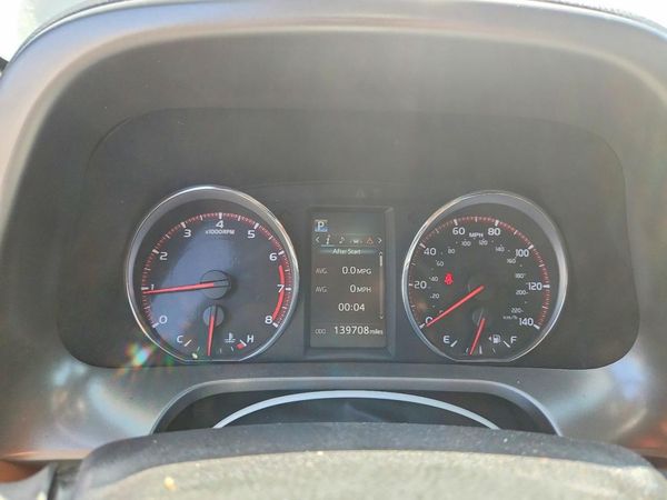 2017 TOYOTA RAV4 SE