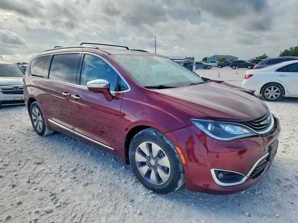 2018 CHRYSLER PACIFICA