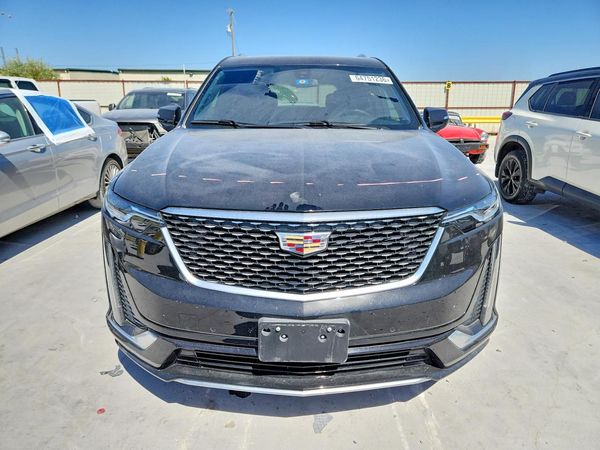 2022 CADILLAC XT6 Luxury