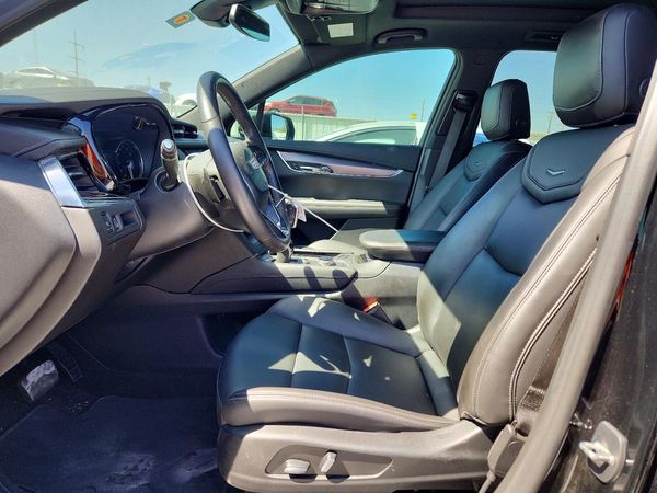 2022 CADILLAC XT6 Luxury