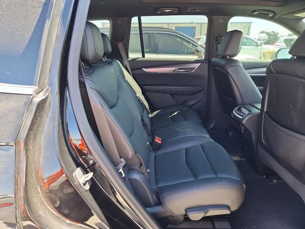 2022 CADILLAC XT6 Luxury