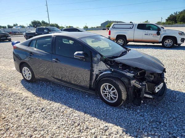 2022 TOYOTA PRIUS