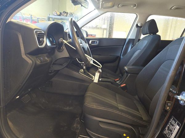 2025 HYUNDAI VENUE SEL, Limited