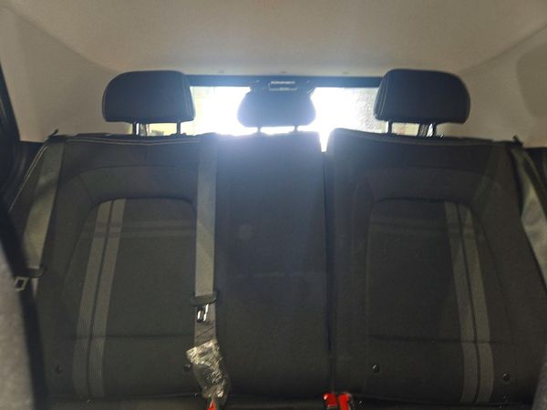 2025 HYUNDAI VENUE SEL, Limited