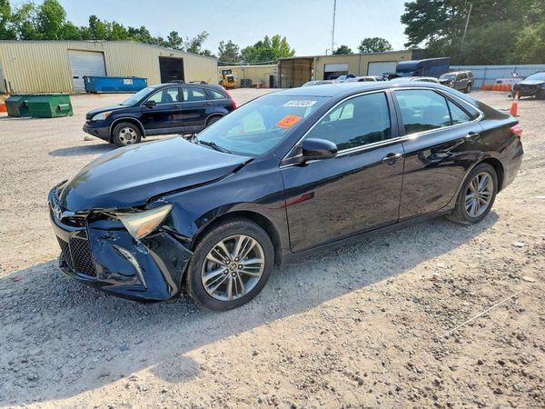 2015 TOYOTA CAMRY