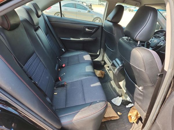 2015 TOYOTA CAMRY