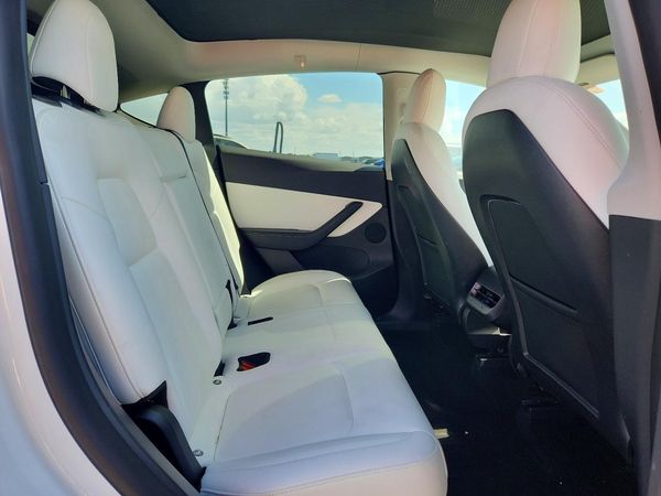 2021 TESLA MODEL Y