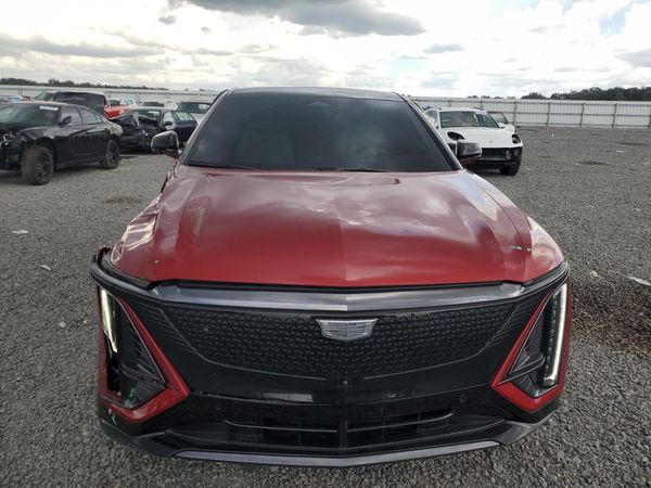 2025 CADILLAC LYRIQ Sport 3