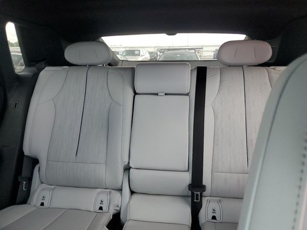 2025 CADILLAC LYRIQ Sport 3