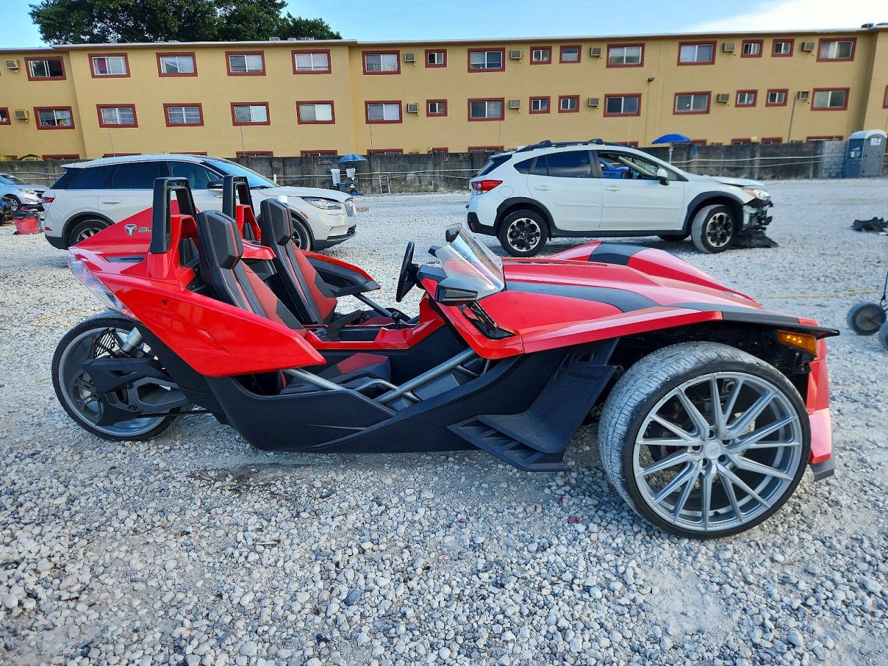 2015 POLARIS SLINGSHOT Open Cab