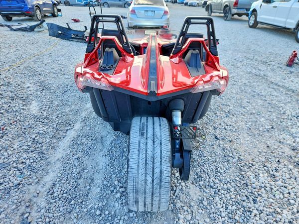 2015 POLARIS SLINGSHOT Open Cab