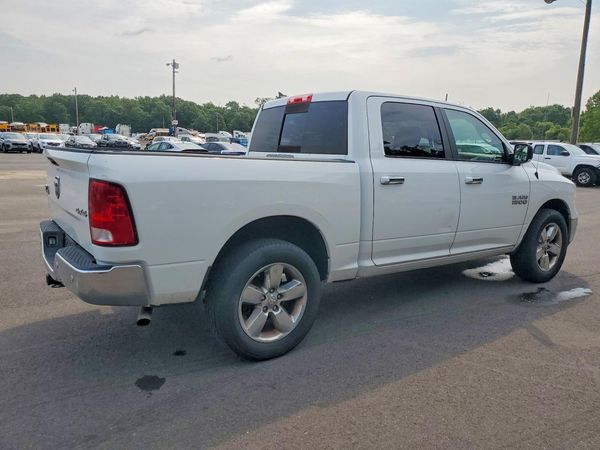 2017 RAM 1500 SLT