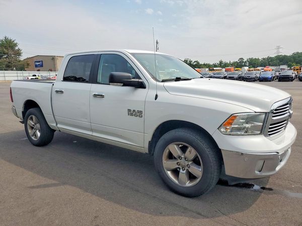 2017 RAM 1500 SLT
