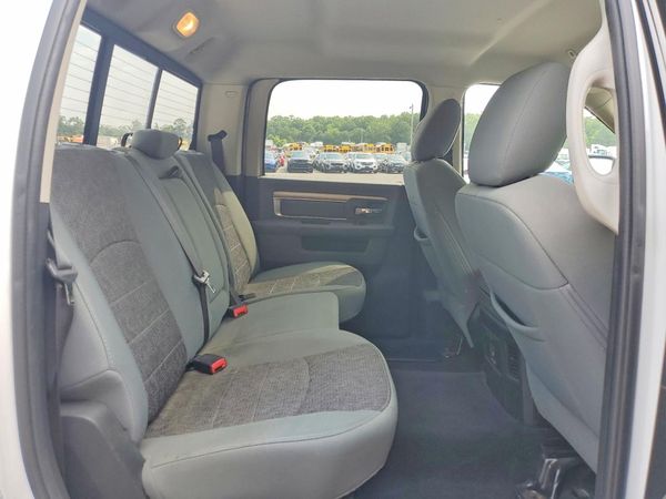 2017 RAM 1500 SLT