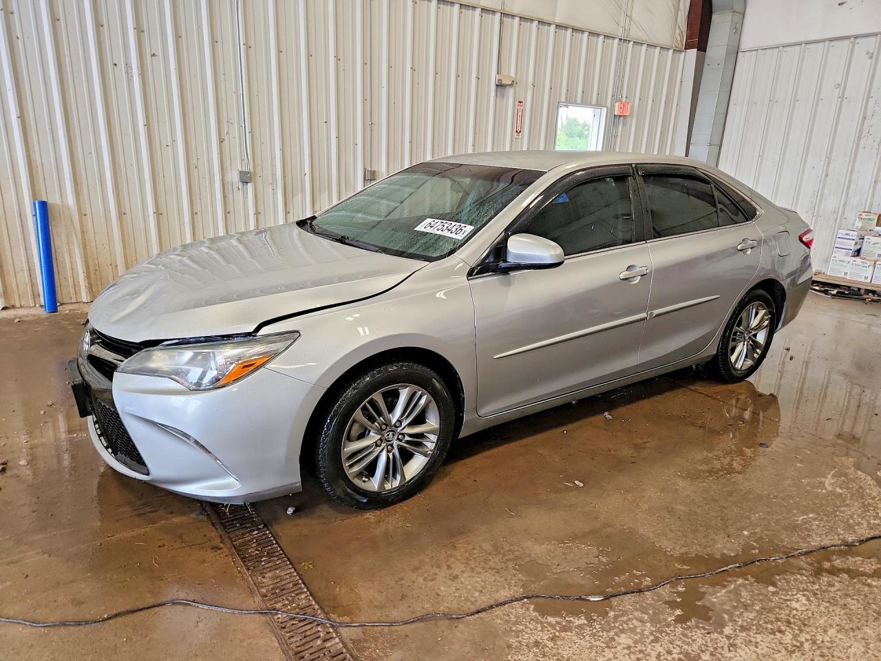 2016 TOYOTA CAMRY