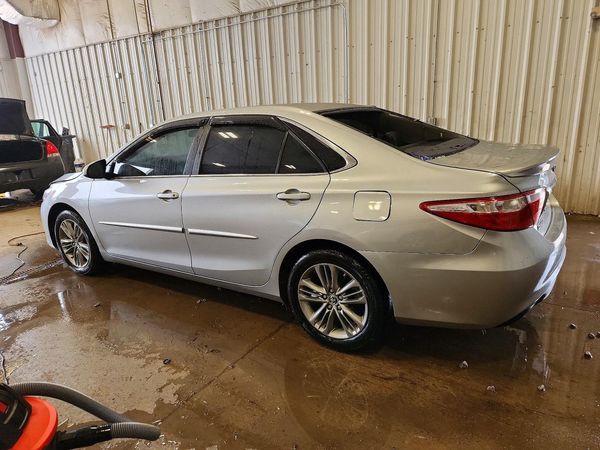 2016 TOYOTA CAMRY