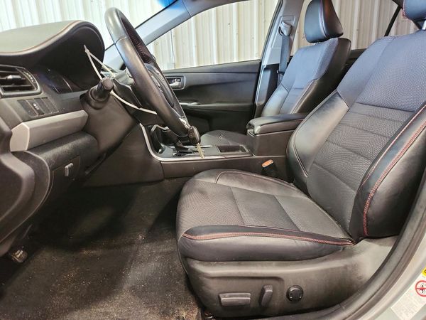 2016 TOYOTA CAMRY