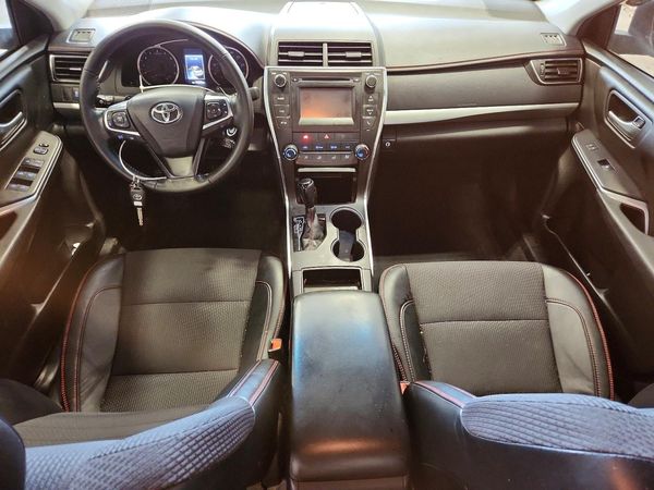 2016 TOYOTA CAMRY